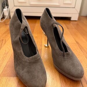 Nina Ricci Gray Suede Women's Heels